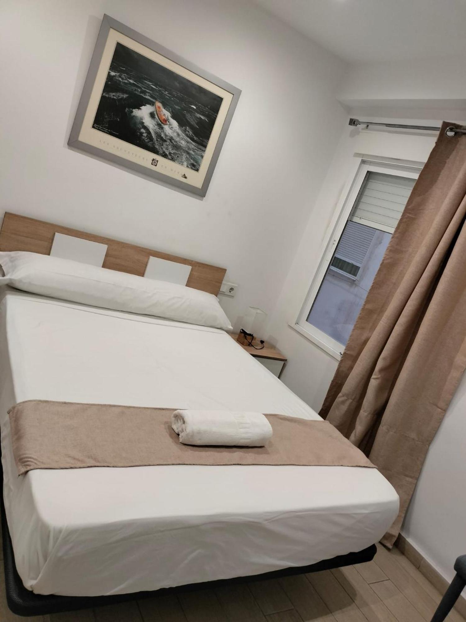 Pension Portugal Alicante Exterior photo