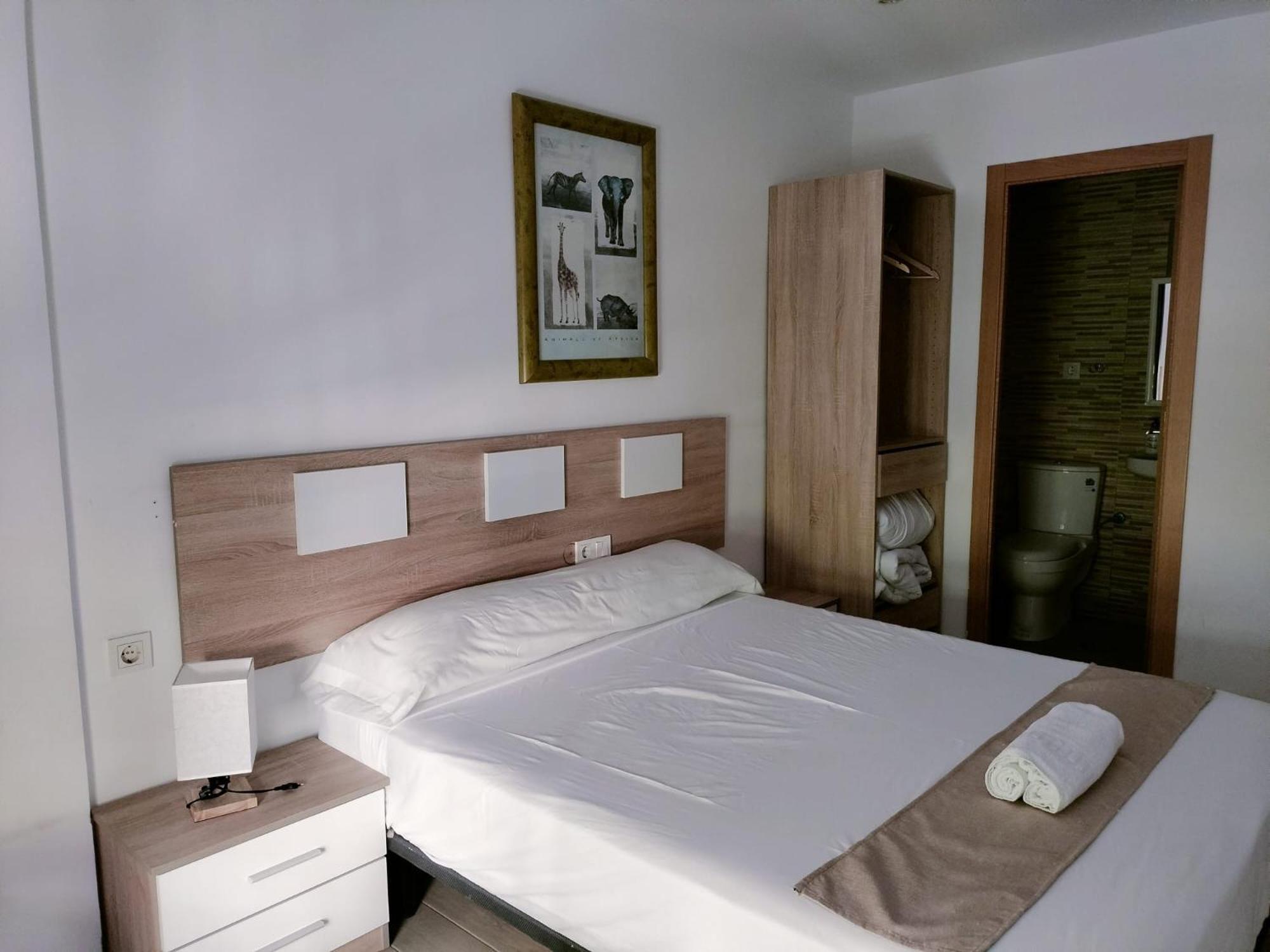 Pension Portugal Alicante Exterior photo