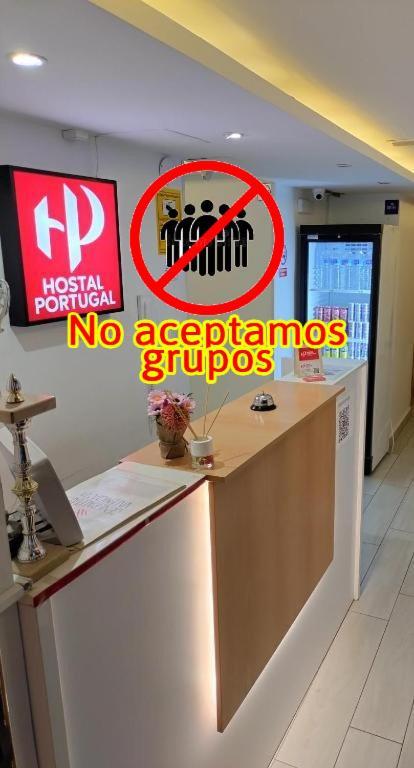 Pension Portugal Alicante Exterior photo